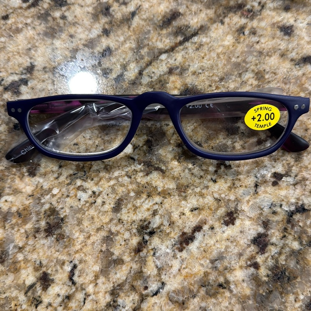 NWT Reading glasses